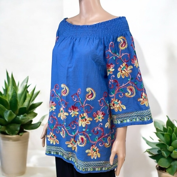 OSO Casuals Woven Chambray Crochet Detailed Convertible 3/4 Sleeve Top - Picture 3 of 16